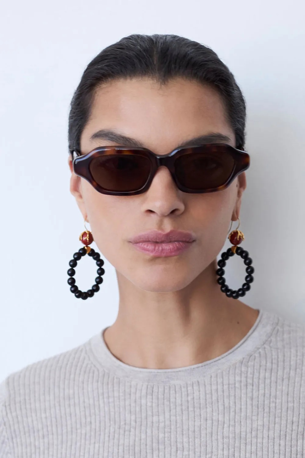 Chan Luu Coral Crown Hoop Earrings Onyx