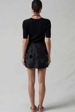 Chan Luu irror ini kirt Back