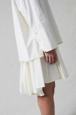 Chan Luu hoeace hirt Ivory