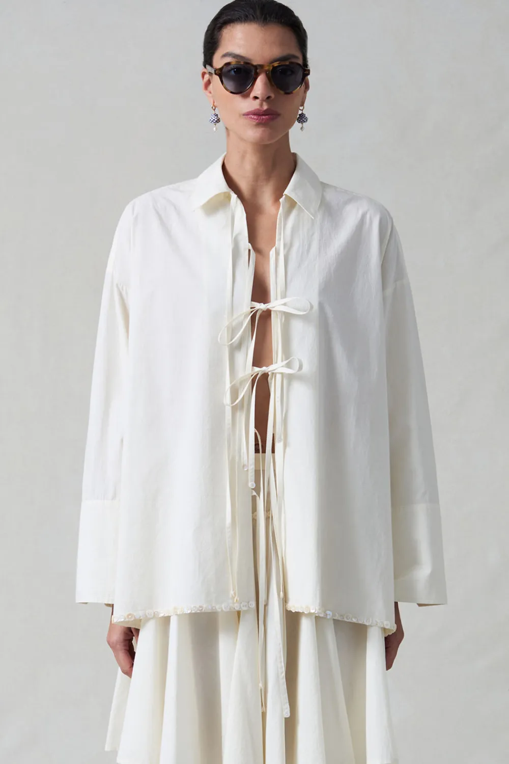 Chan Luu hoeace hirt Ivory